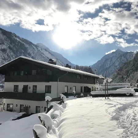 Apartment WILKY in Kaprun Buitenkant foto